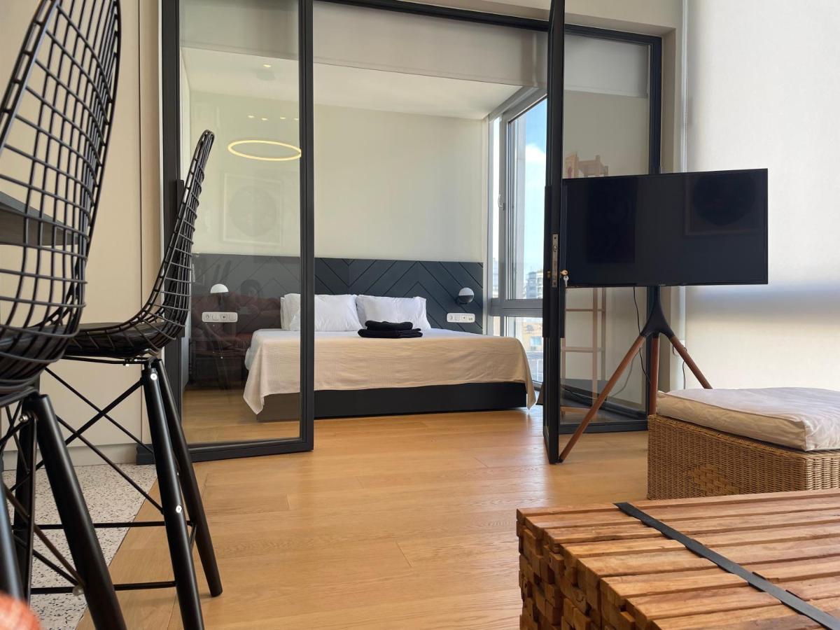 Open Light Apt - Downtown Thessaloniki Appartamento Esterno foto